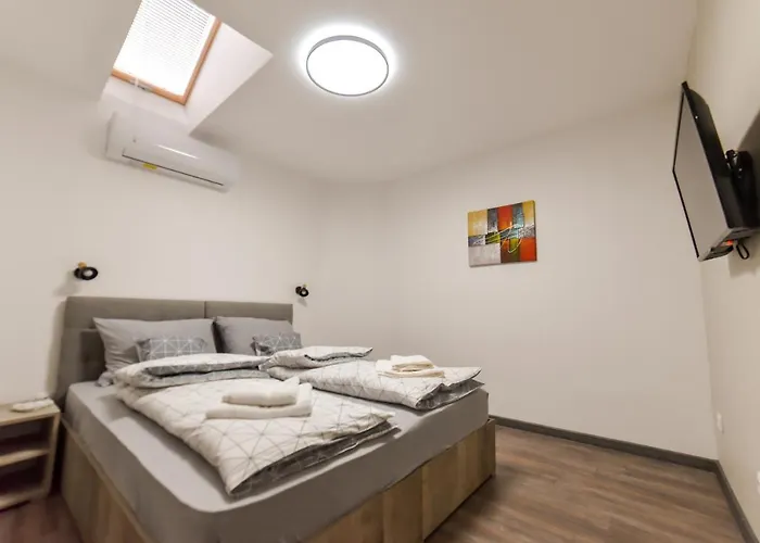 Statik Sd アパート スメデレヴォ